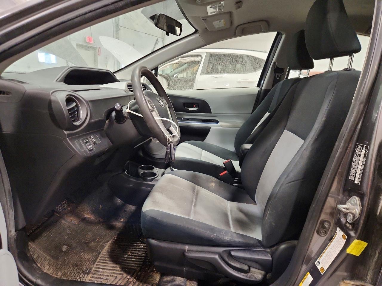 2012 TOYOTA Prius c