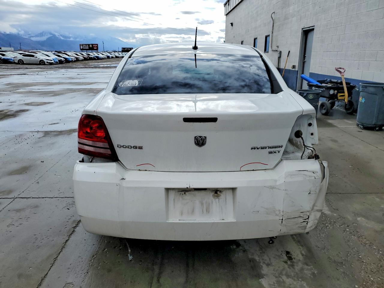 2010 DODGE Avenger
