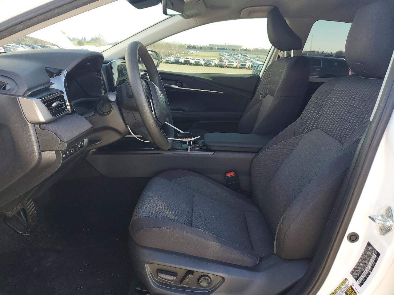 2025 TOYOTA CAMRY