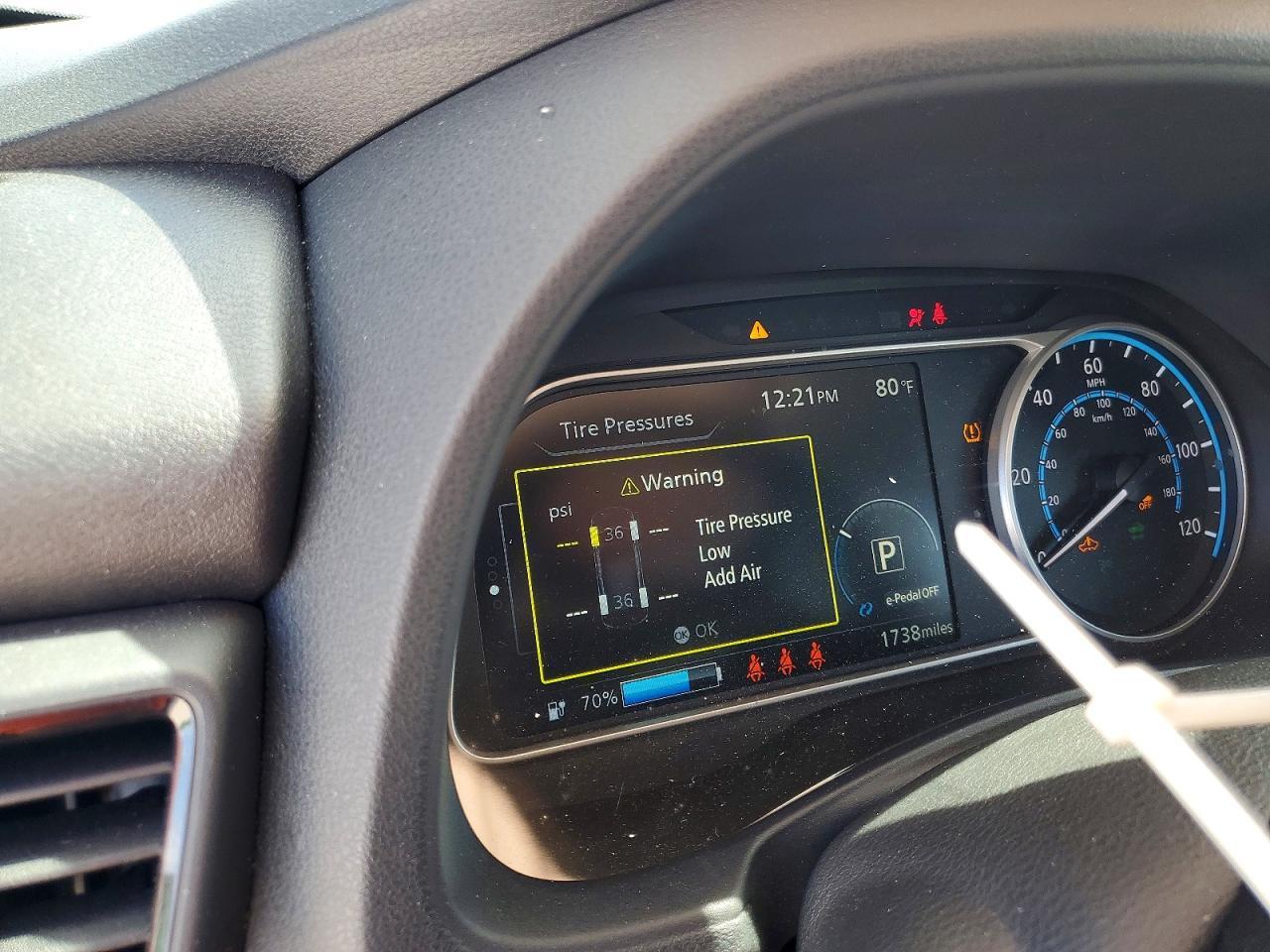 2025 NISSAN LEAF