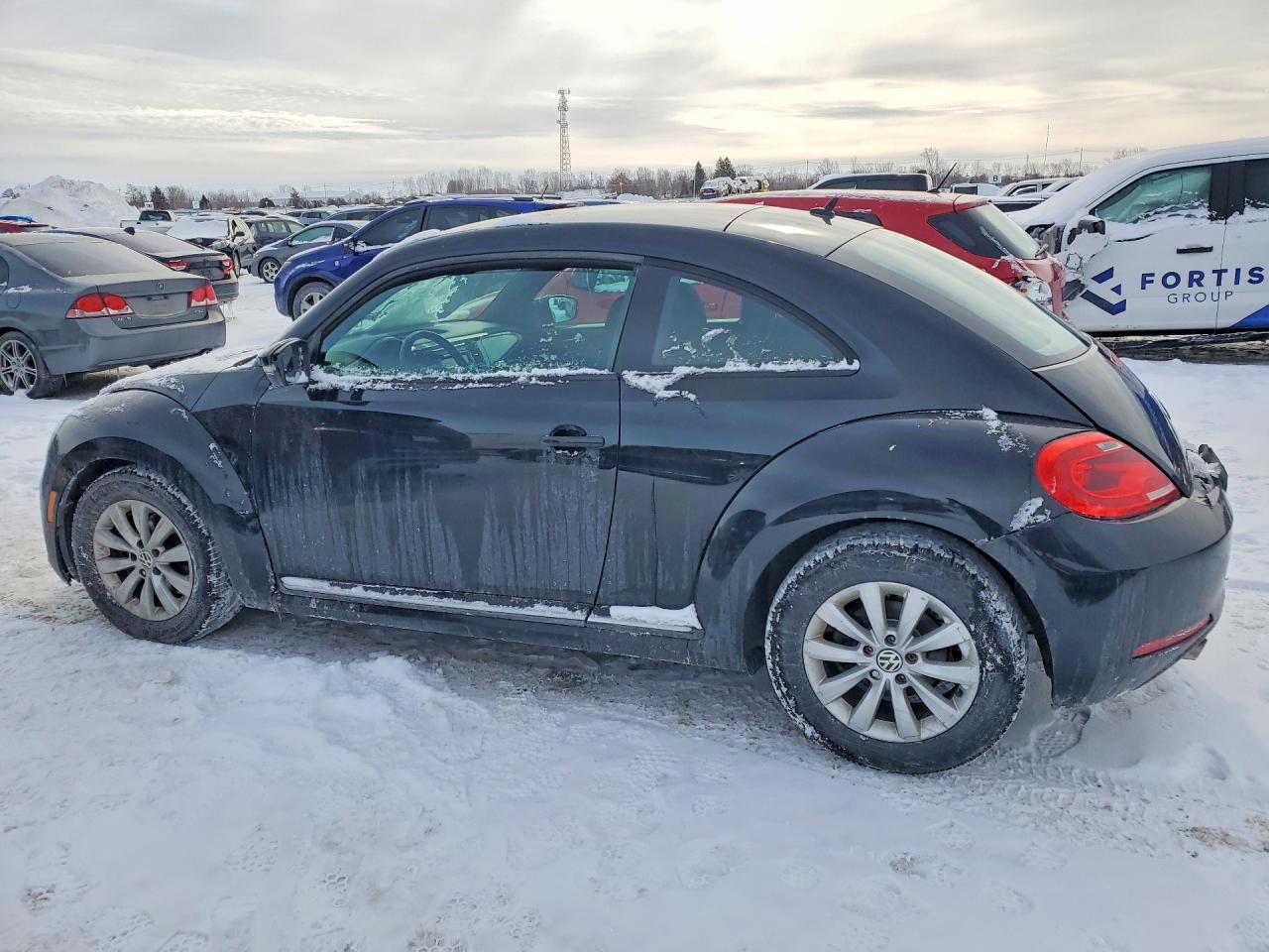 2012 VOLKSWAGEN Beetle