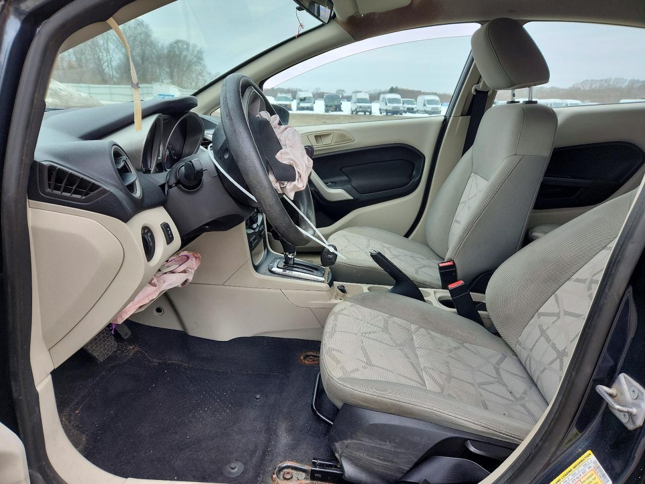 2011 FORD Fiesta