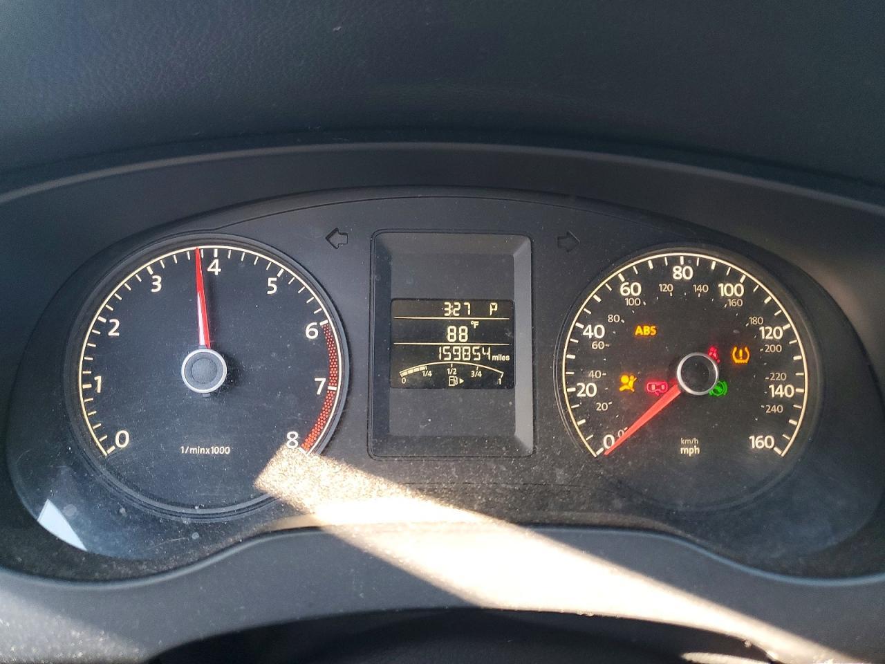 2011 VOLKSWAGEN JETTA