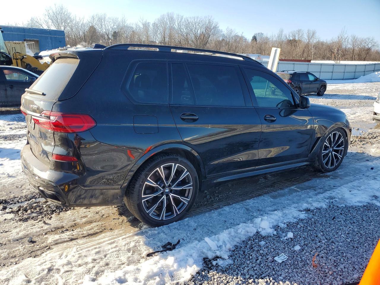 2021 BMW X7
