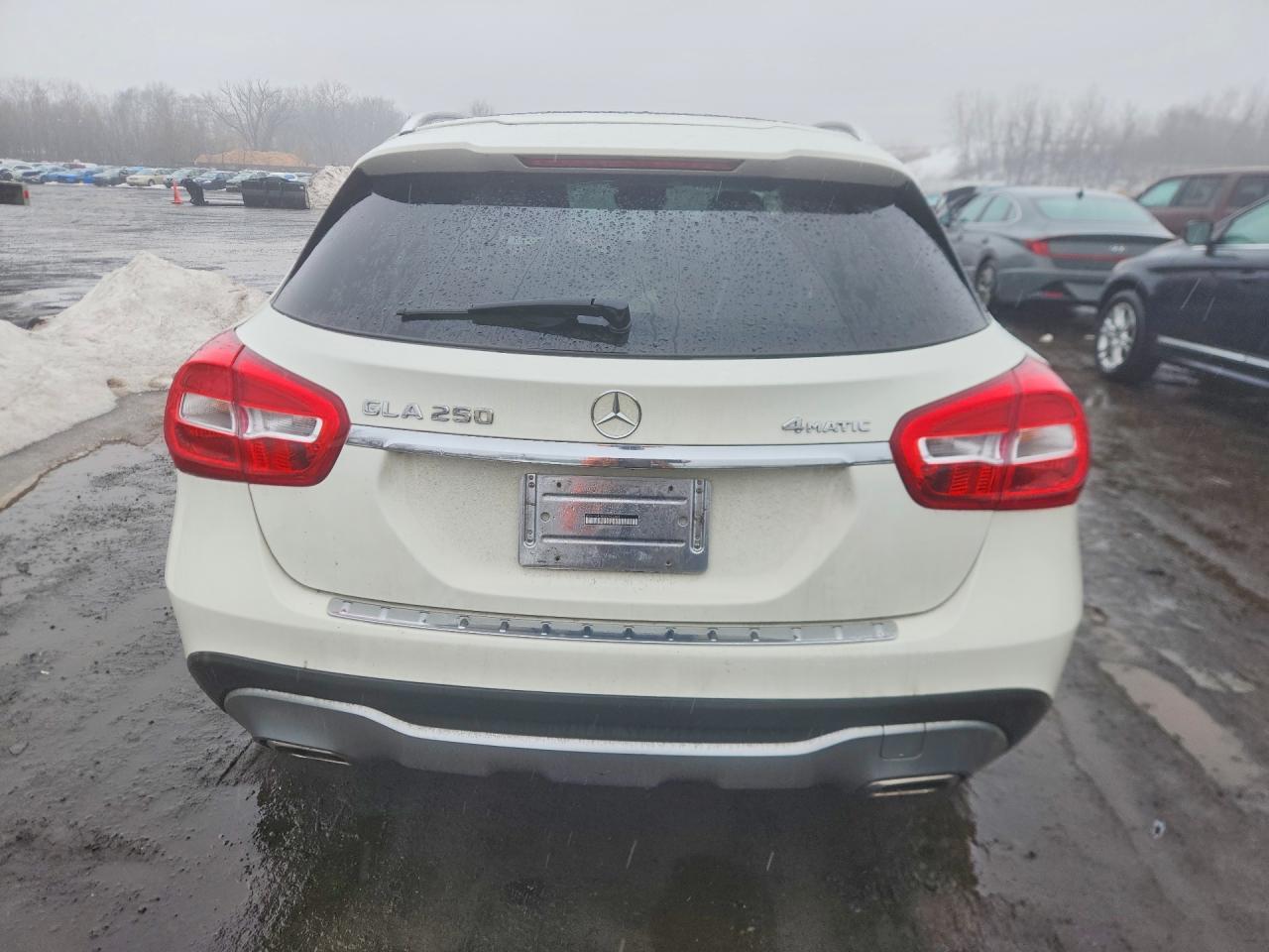 2018 MERCEDES-BENZ GLA-Class