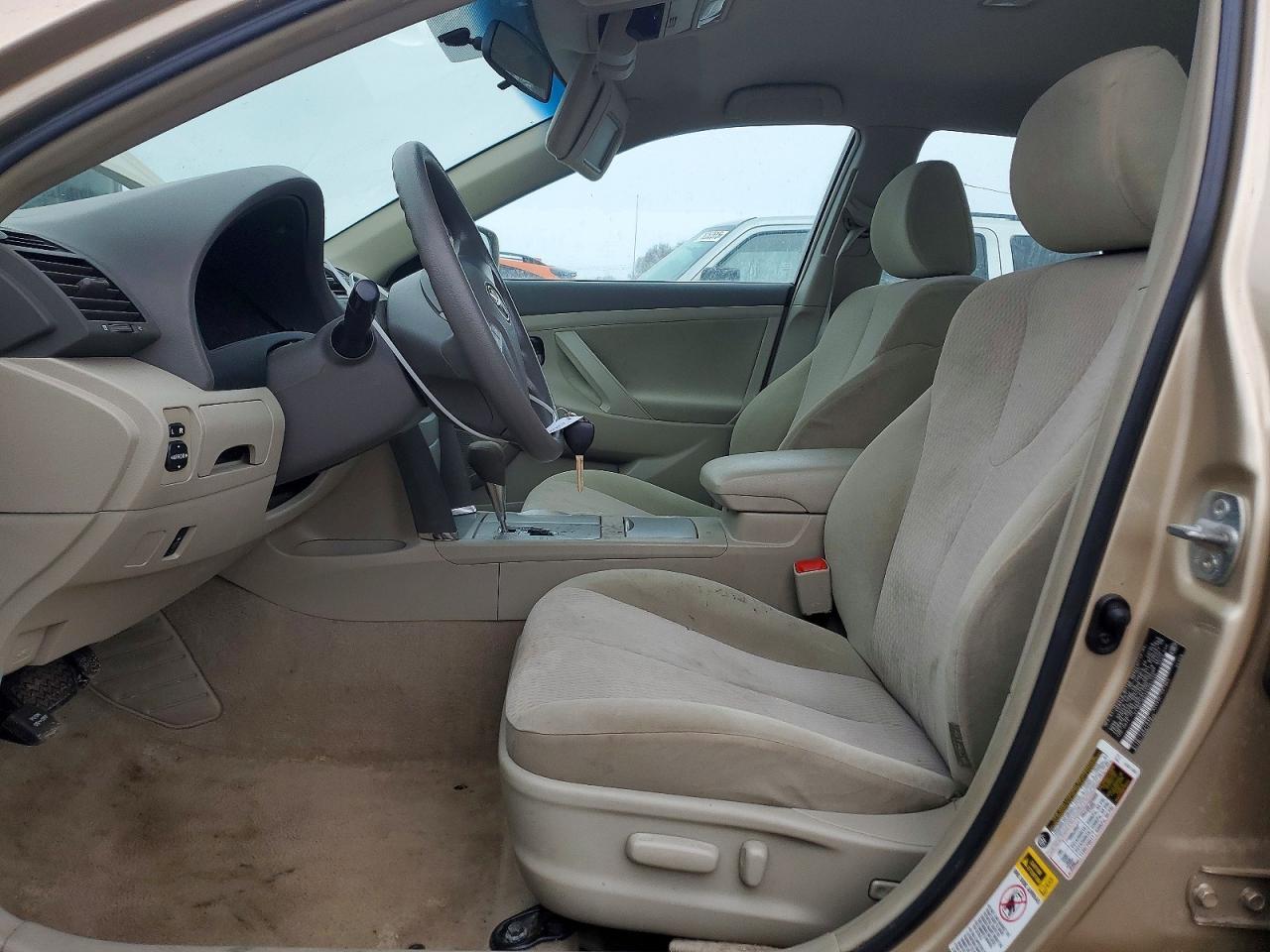 2010 TOYOTA CAMRY