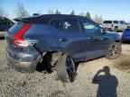 2022 VOLVO XC40