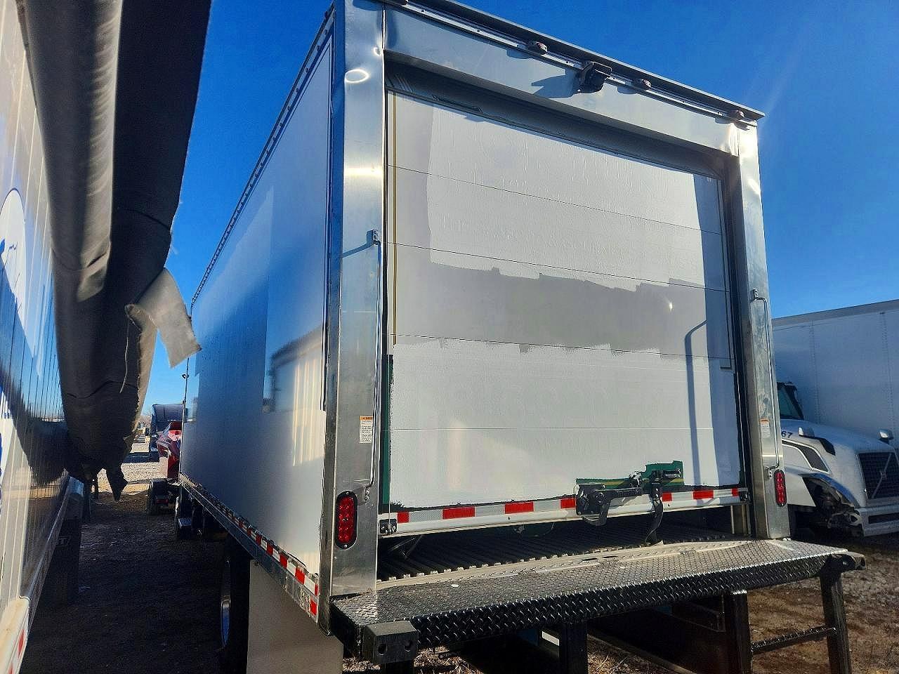2024 FREIGHTLINER M2 106