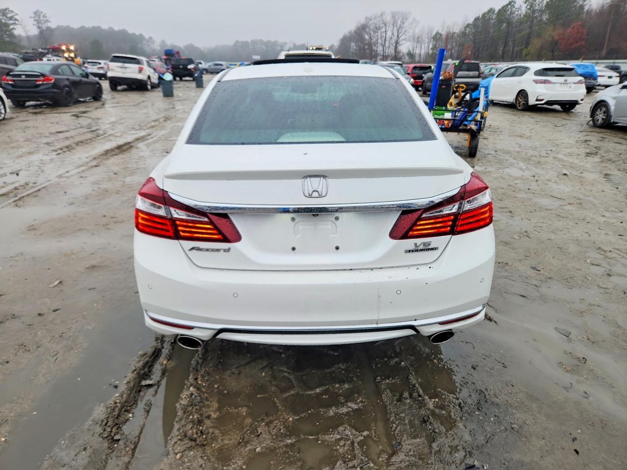 2016 HONDA ACCORD
