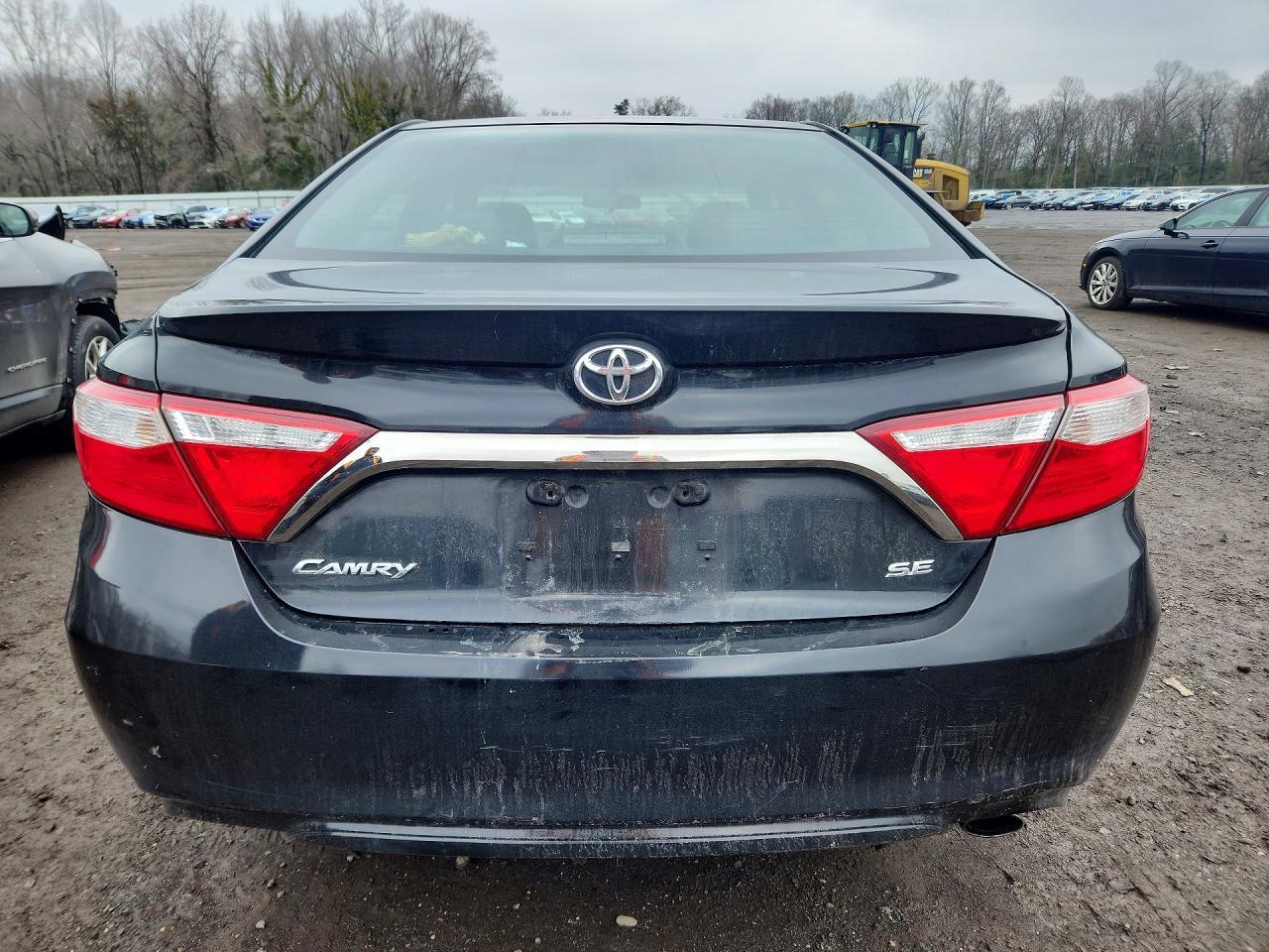 2017 TOYOTA CAMRY