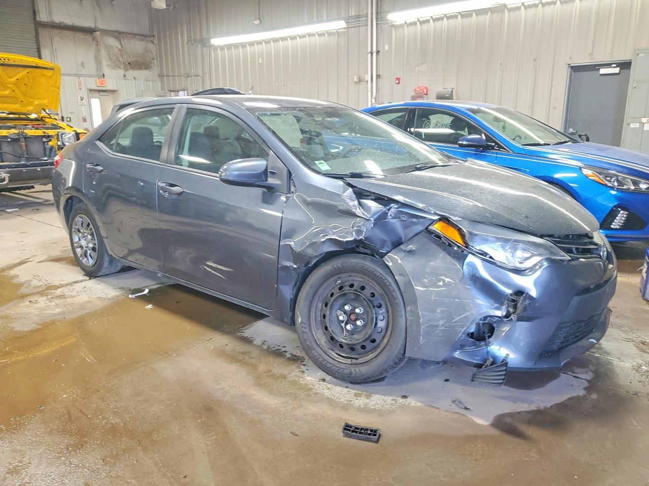 2015 TOYOTA COROLLA