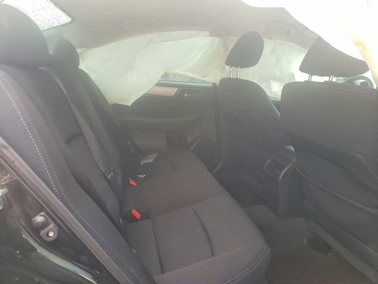 2015 SUBARU Legacy