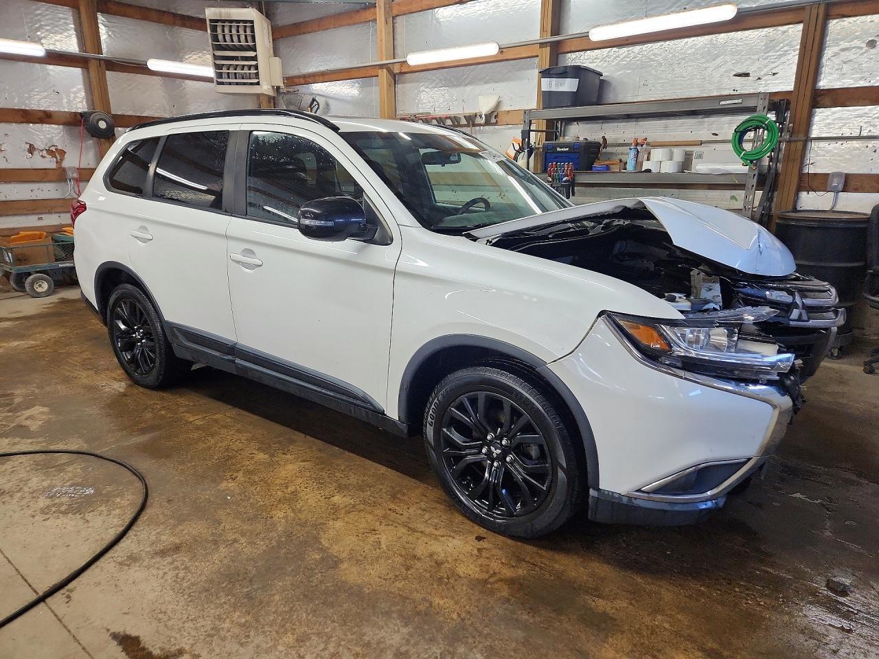 2018 MITSUBISHI outlander
