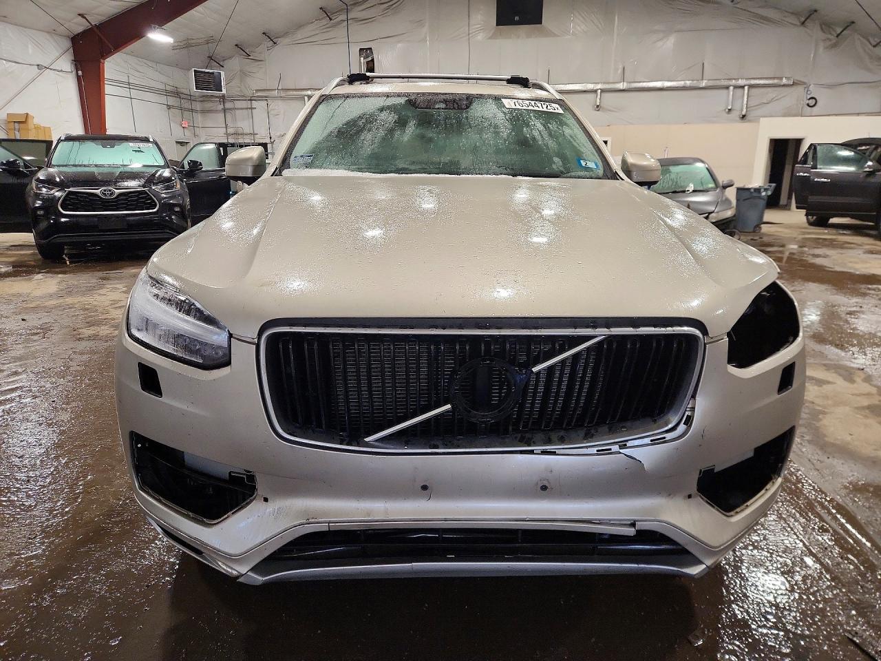 2016 VOLVO XC90