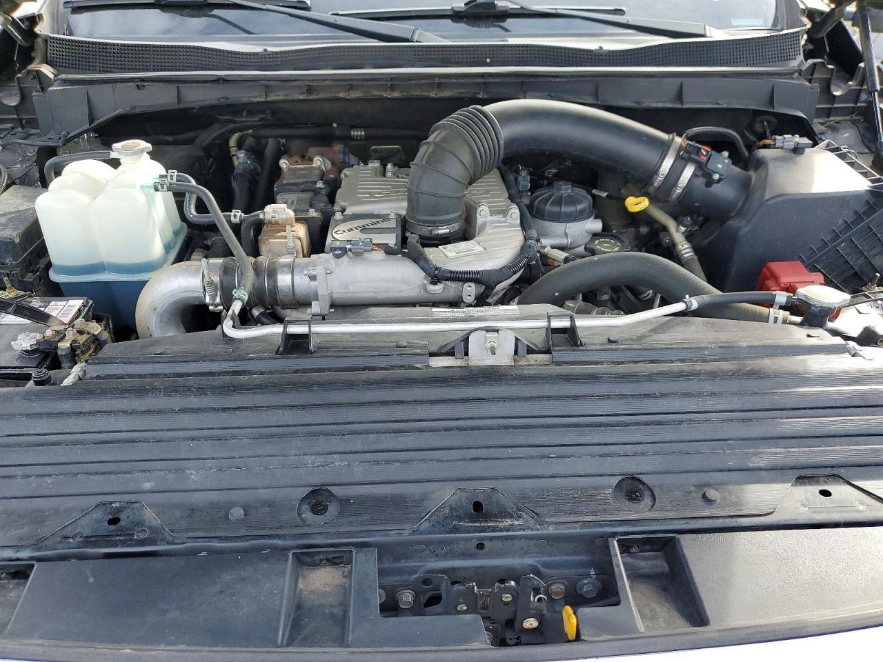 2016 NISSAN Titan