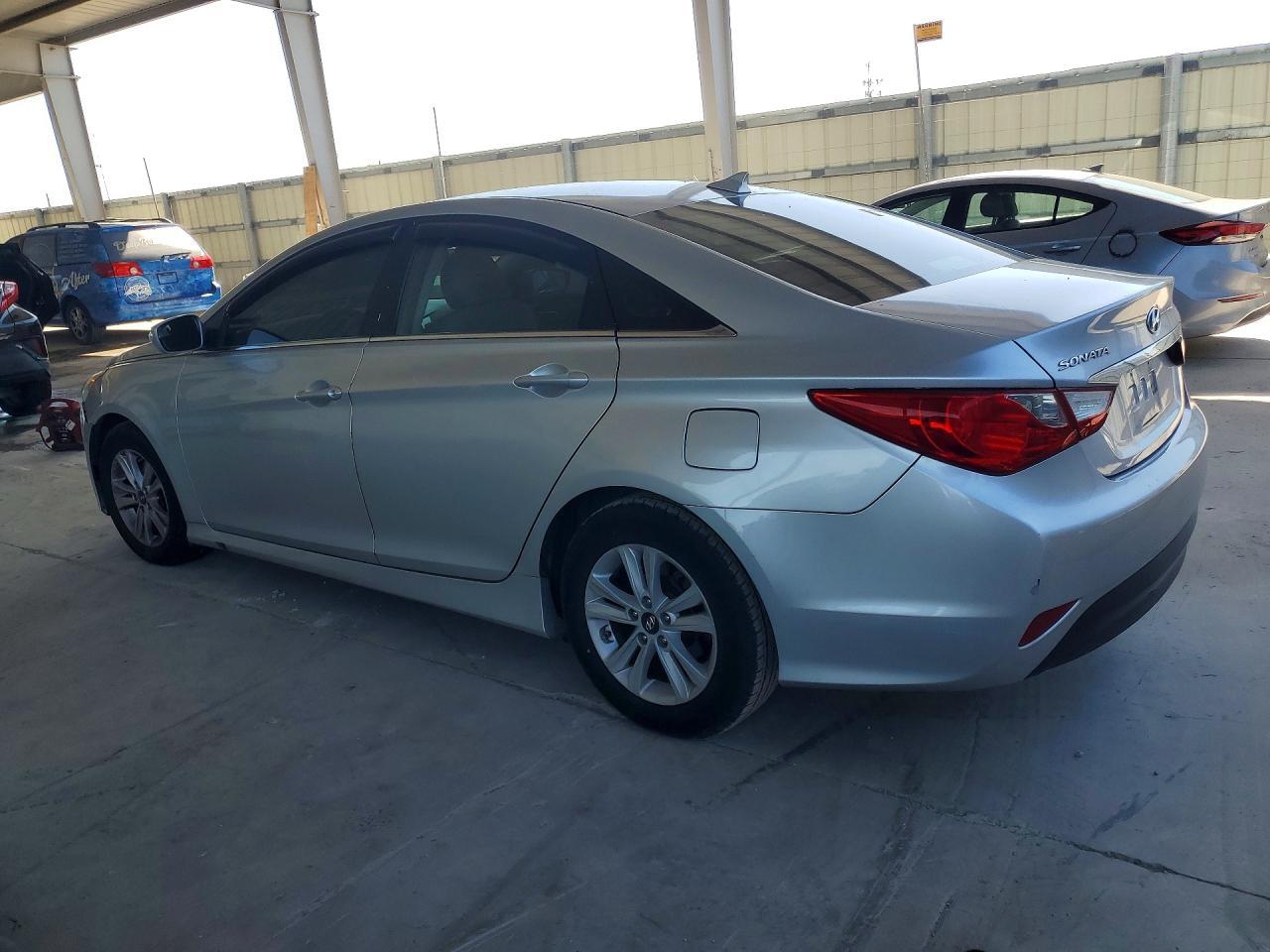 2014 HYUNDAI SONATA