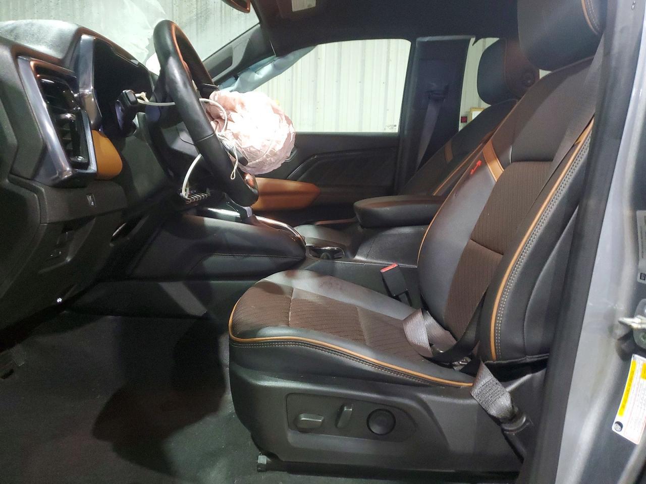2023 GMC CANYON