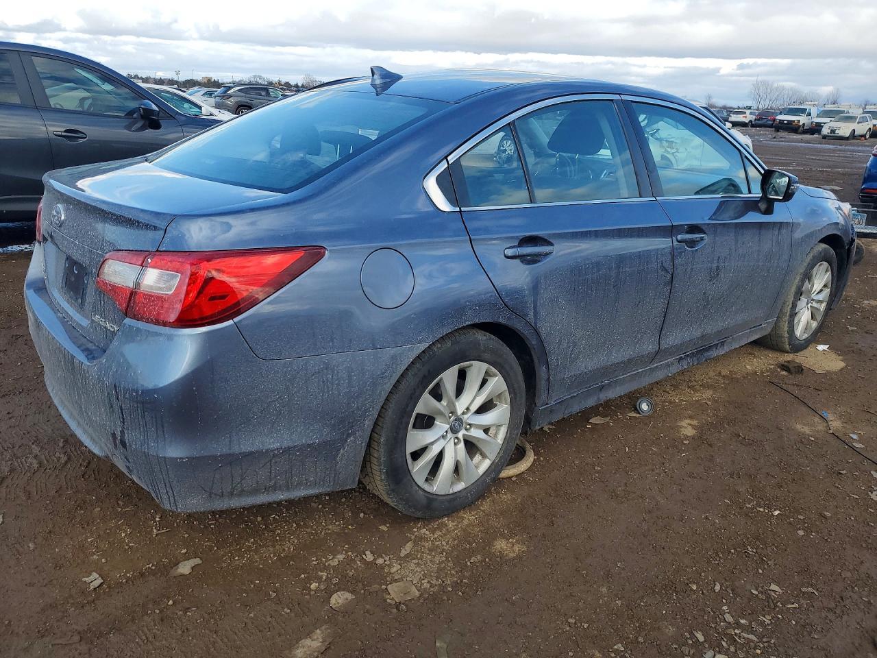 2016 SUBARU Legacy