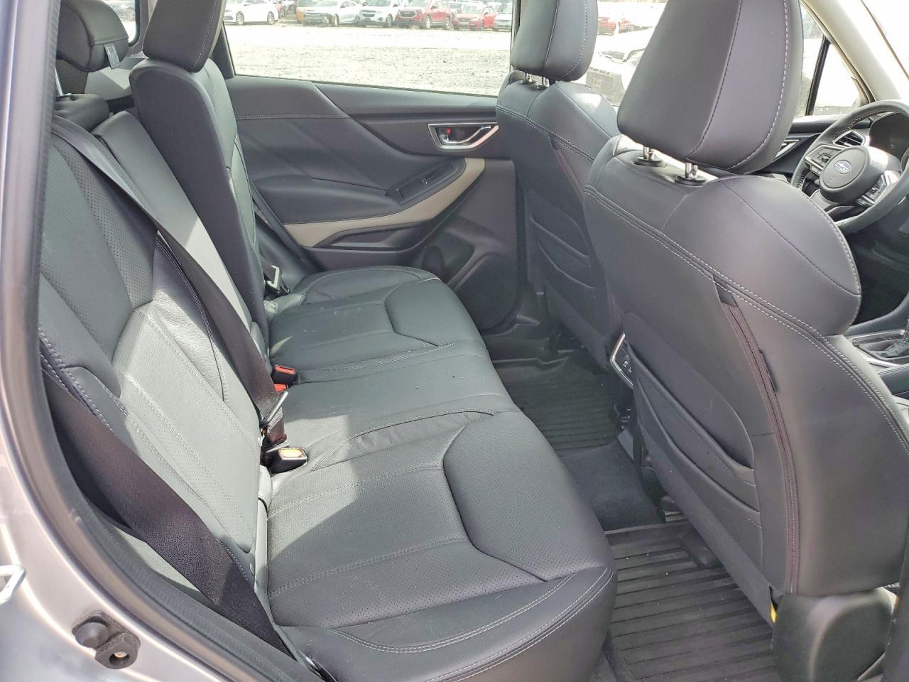 2024 SUBARU FORESTER