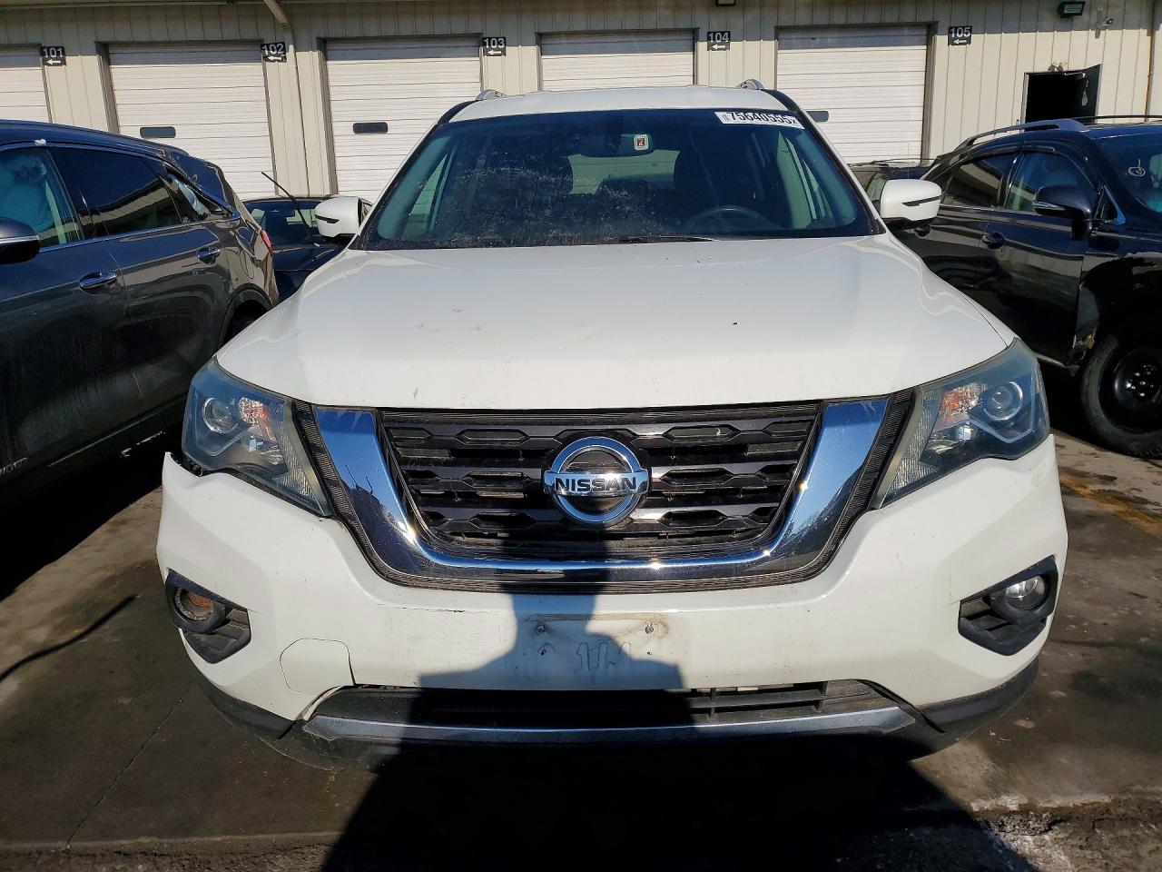 2017 NISSAN PATHFINDER