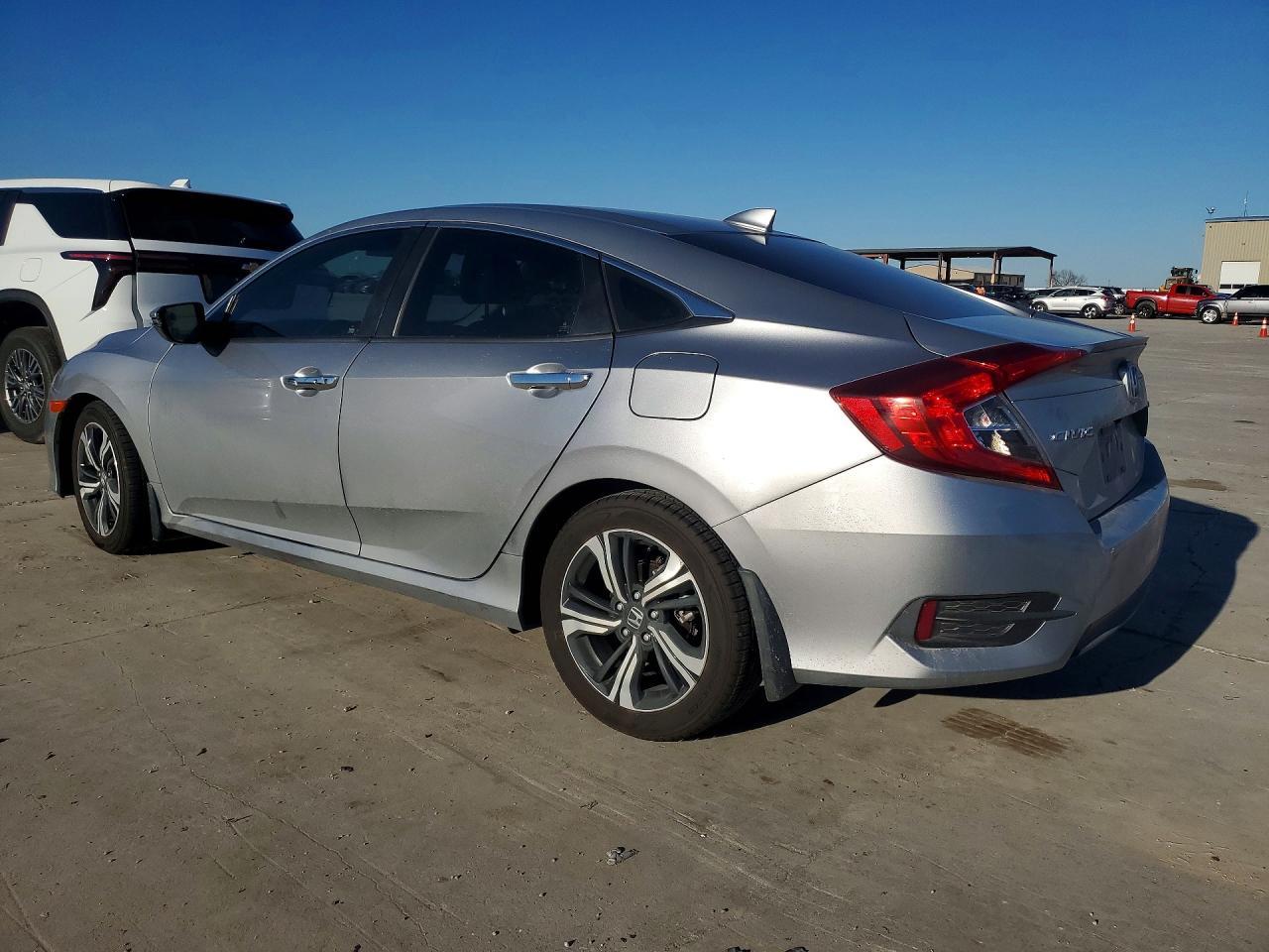2018 HONDA CIVIC