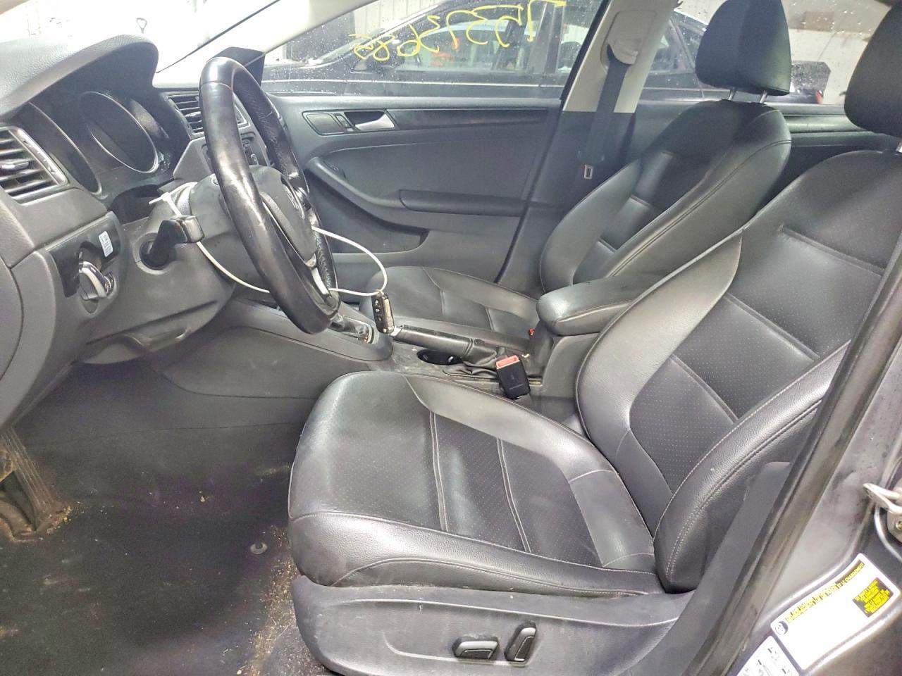 2015 VOLKSWAGEN JETTA