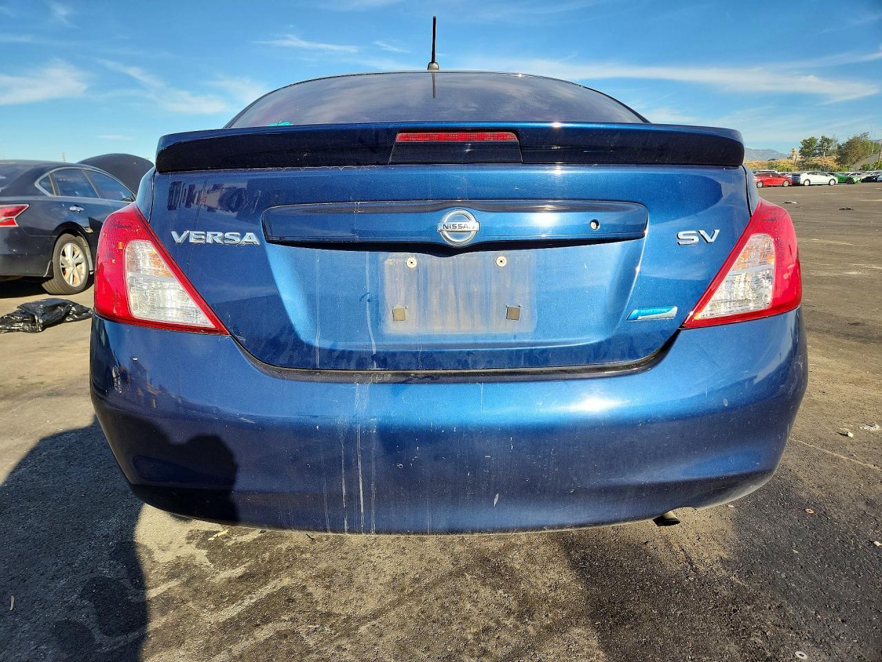 2014 NISSAN VERSA