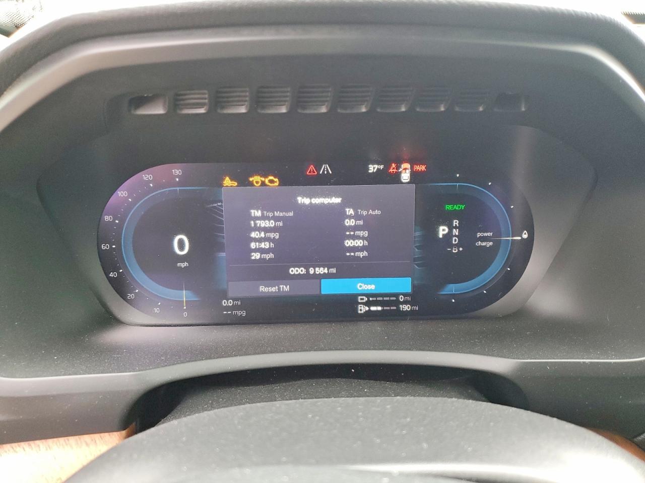 2023 VOLVO XC90
