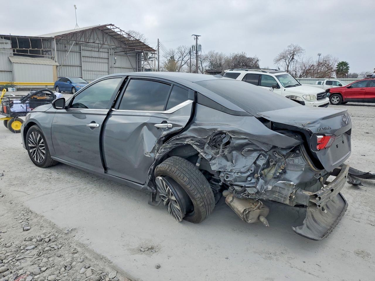 2024 NISSAN ALTIMA