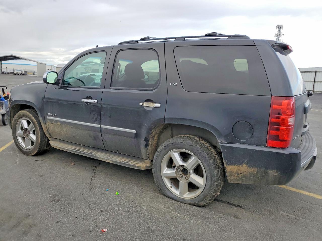 2011 CHEVROLET Tahoe