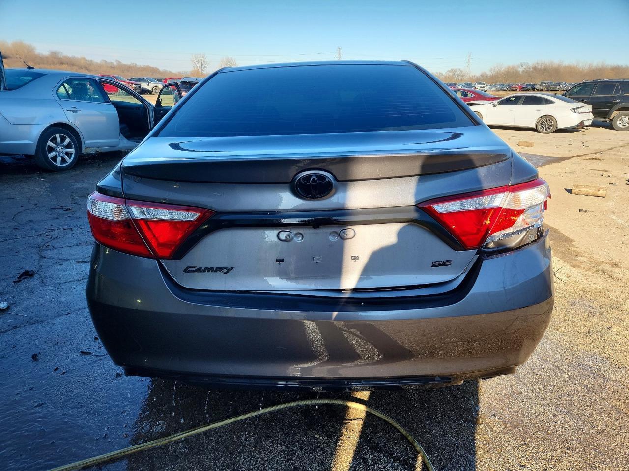 2016 TOYOTA CAMRY