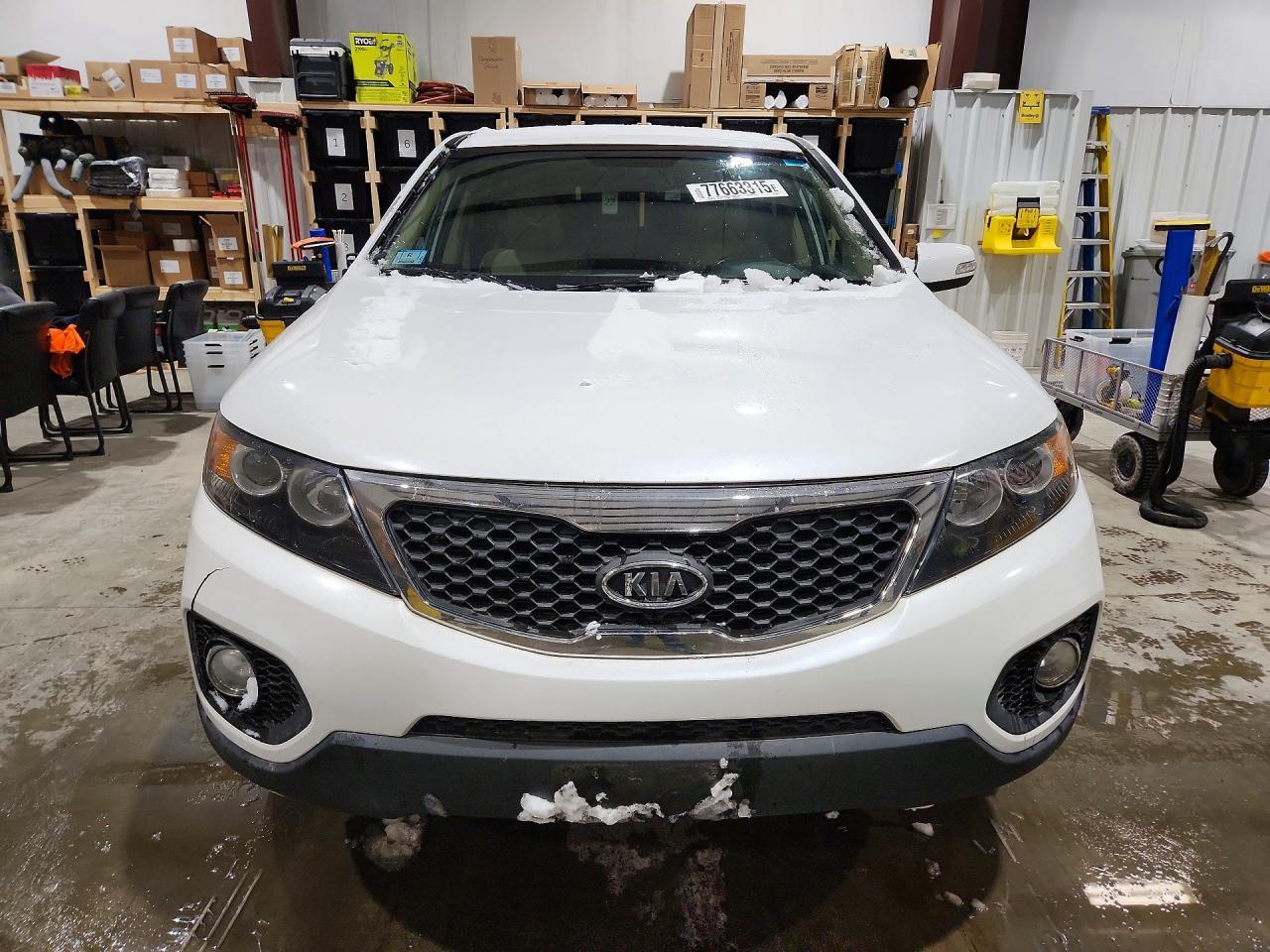 2011 KIA SORENTO