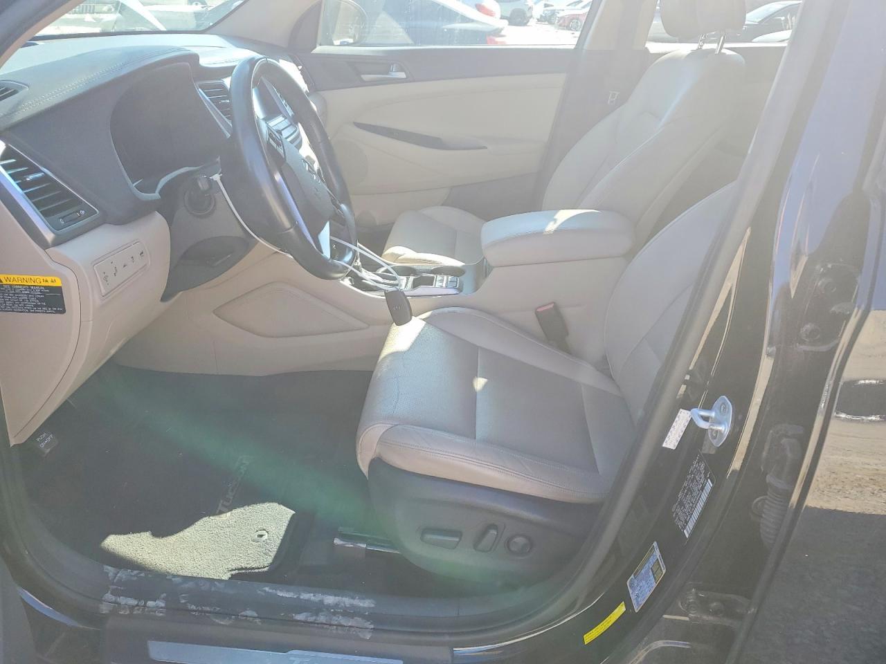 2016 HYUNDAI TUCSON