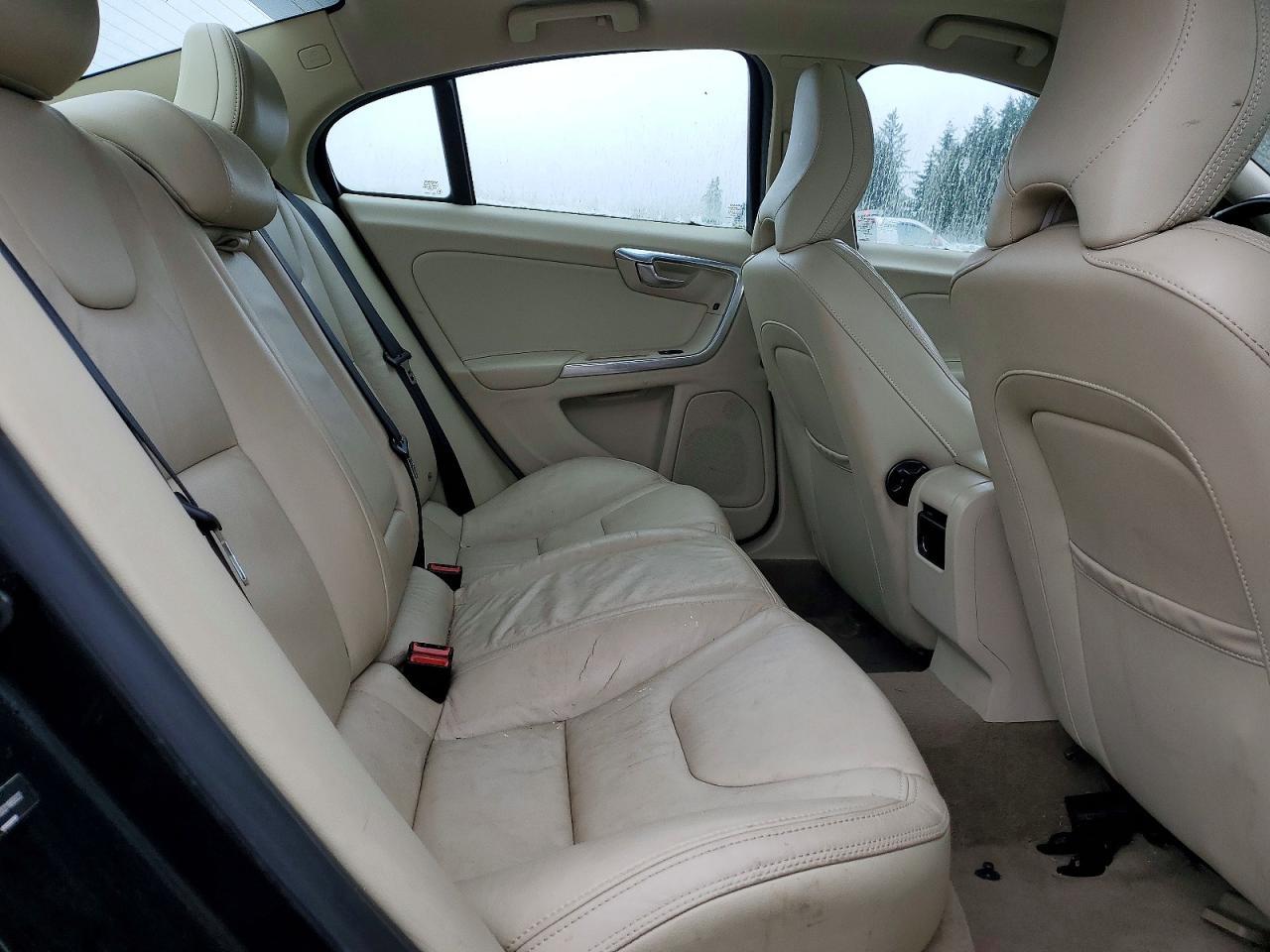 2013 VOLVO S60