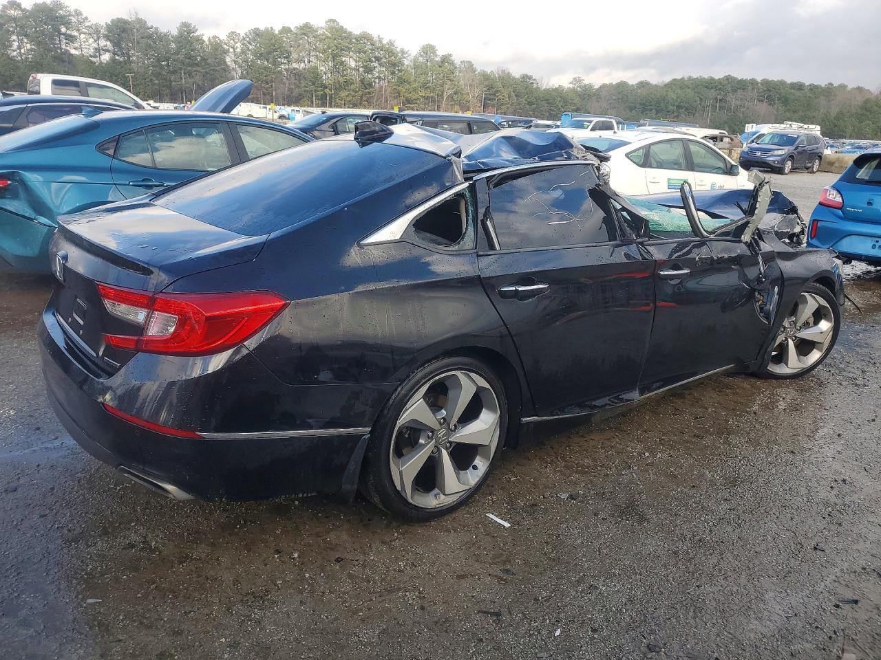 2018 HONDA ACCORD