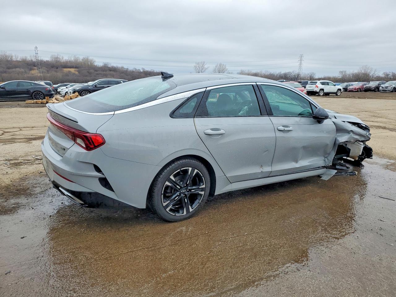 2022 KIA K5
