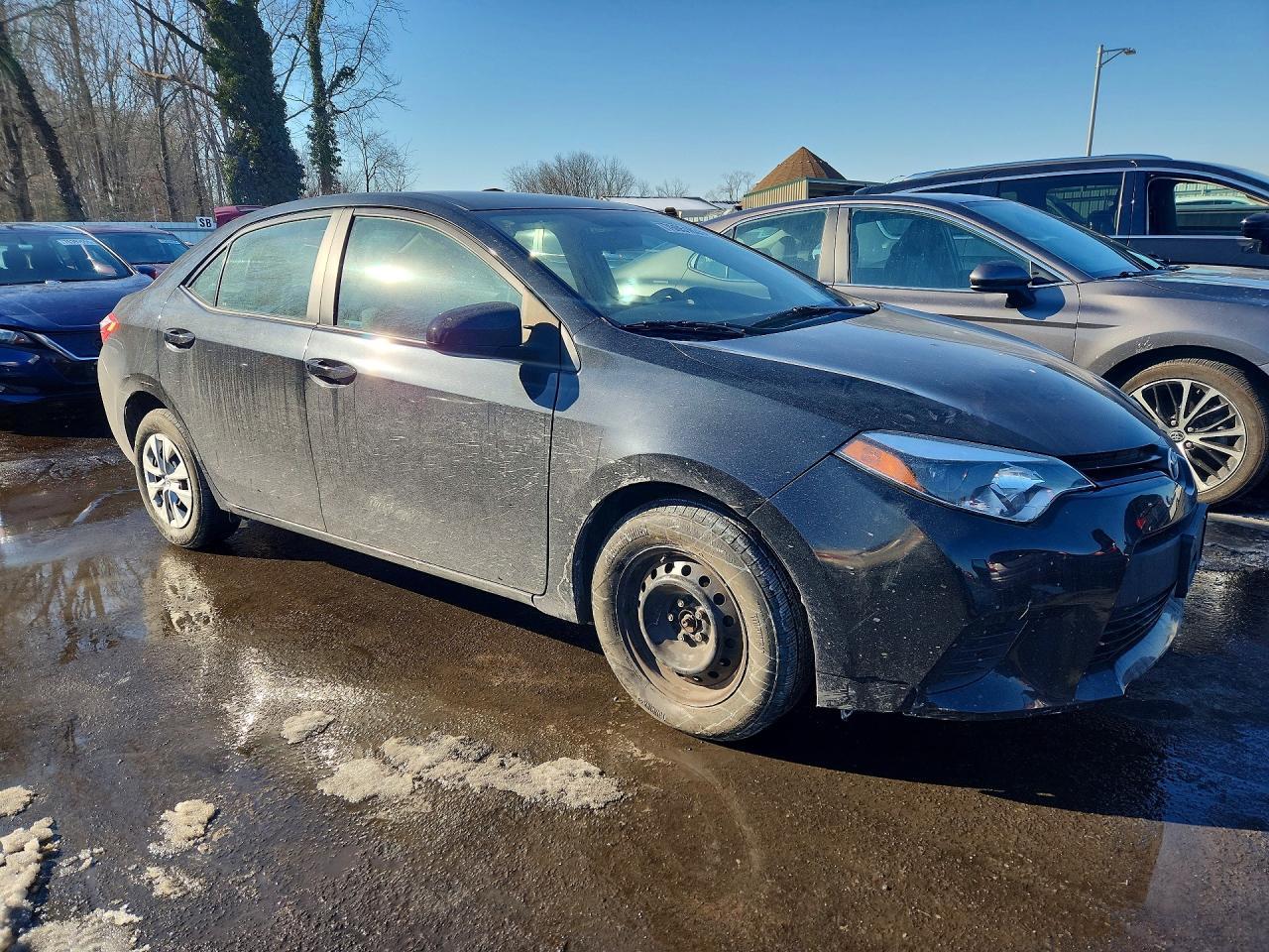 2015 TOYOTA COROLLA