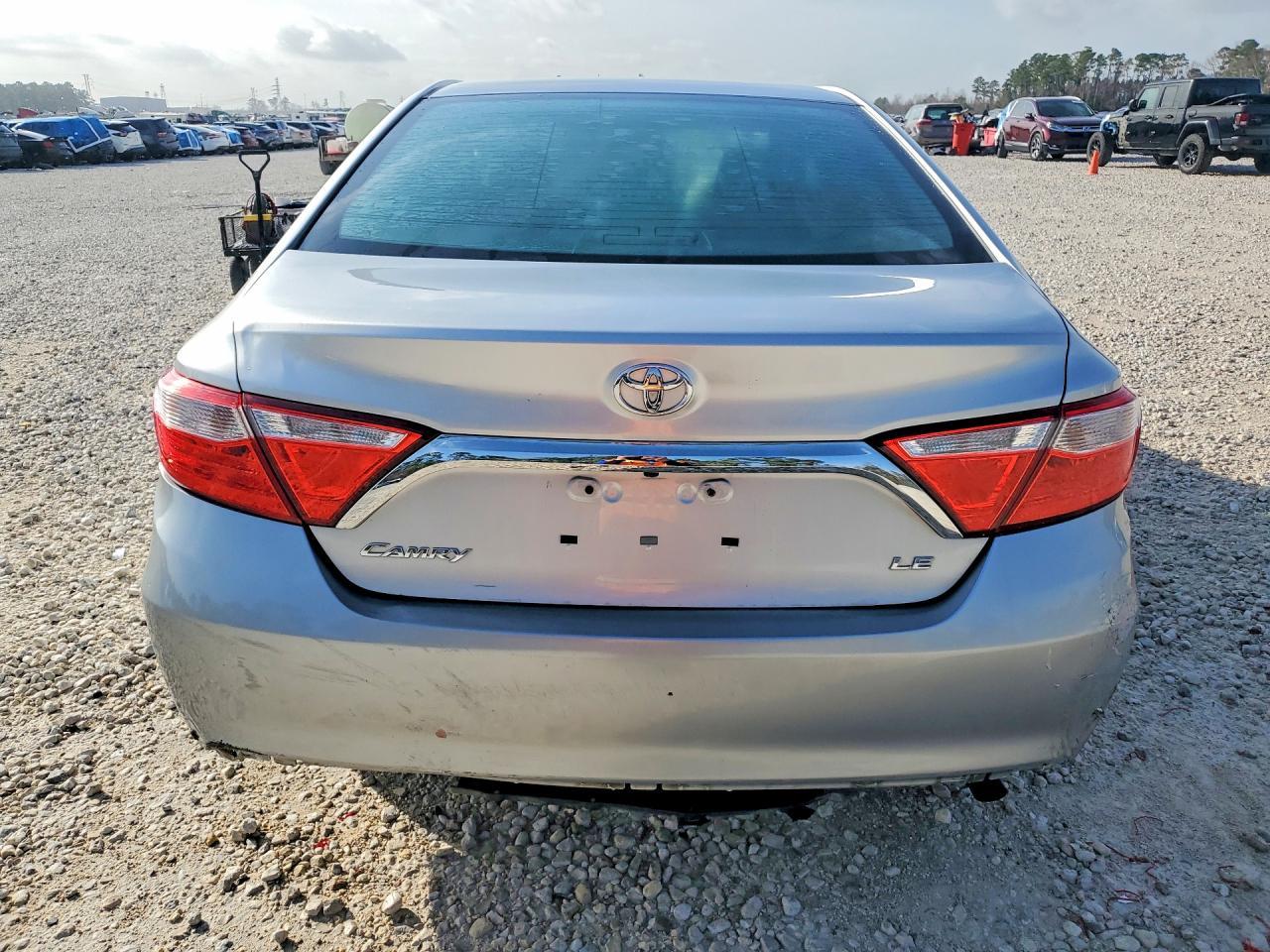 2015 TOYOTA CAMRY