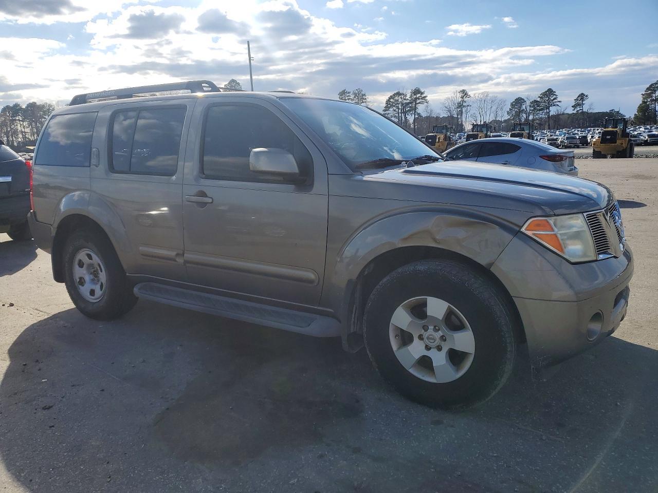 2005 NISSAN PATHFINDER