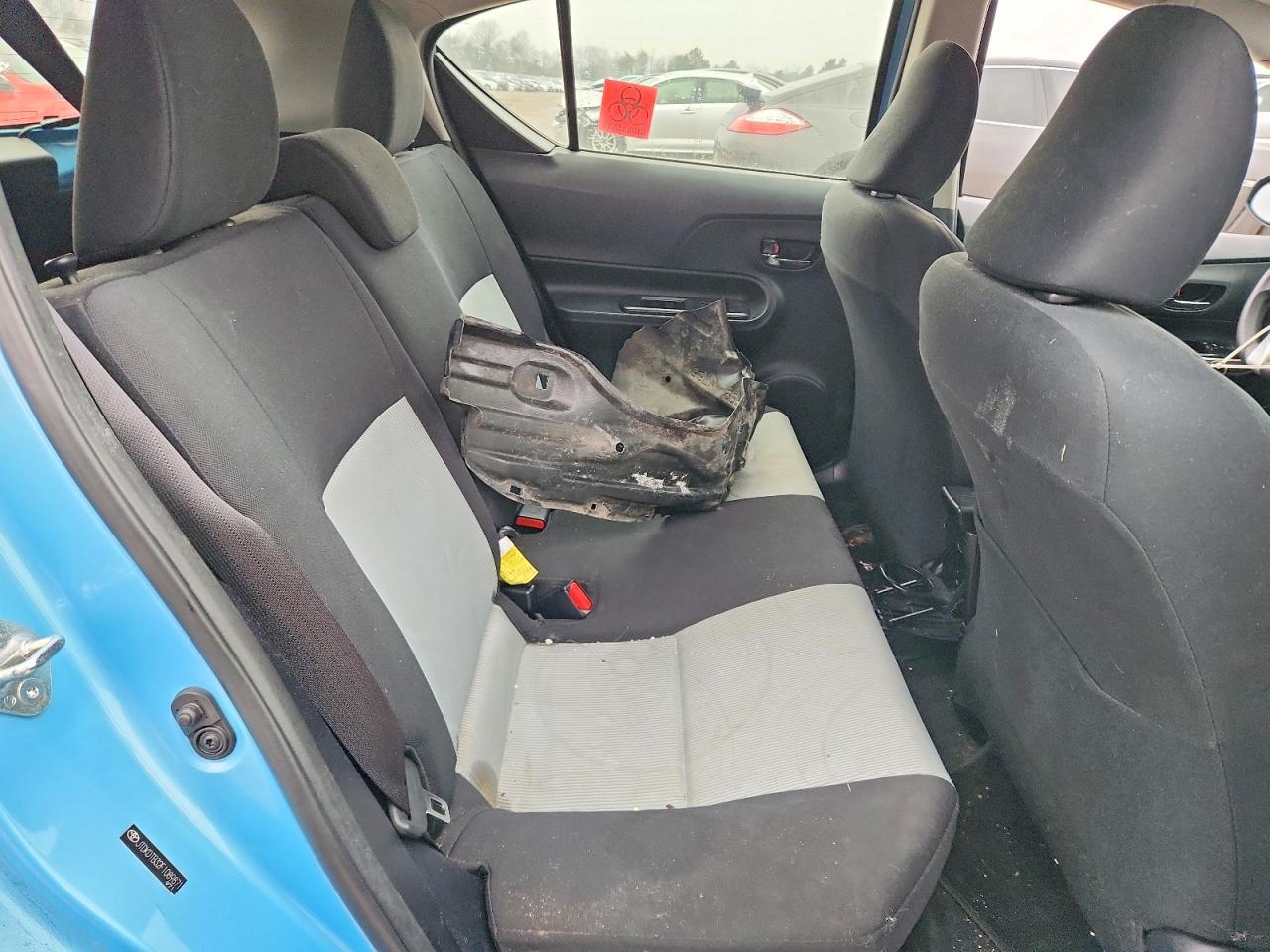 2015 TOYOTA Prius c