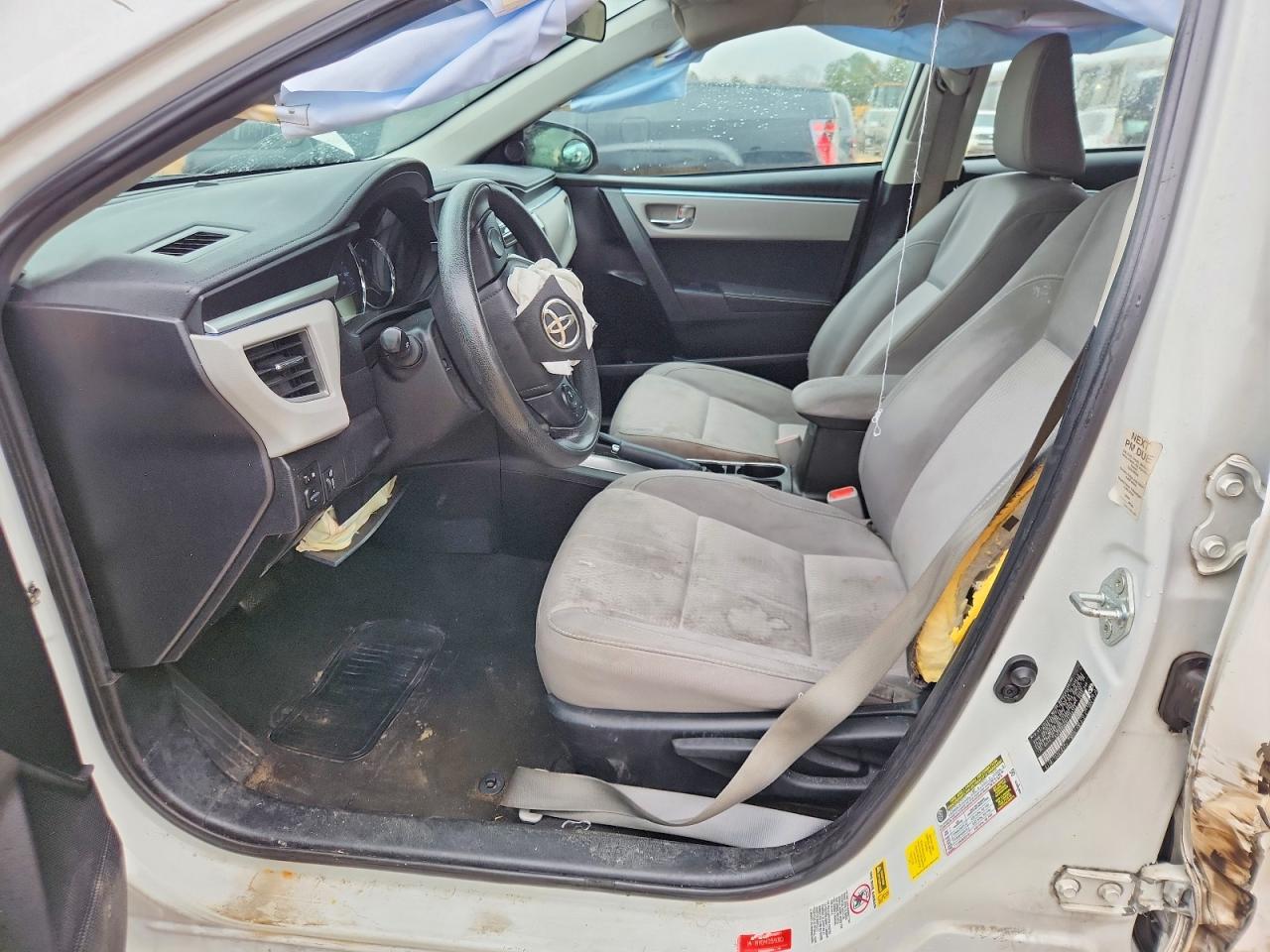 2015 TOYOTA COROLLA