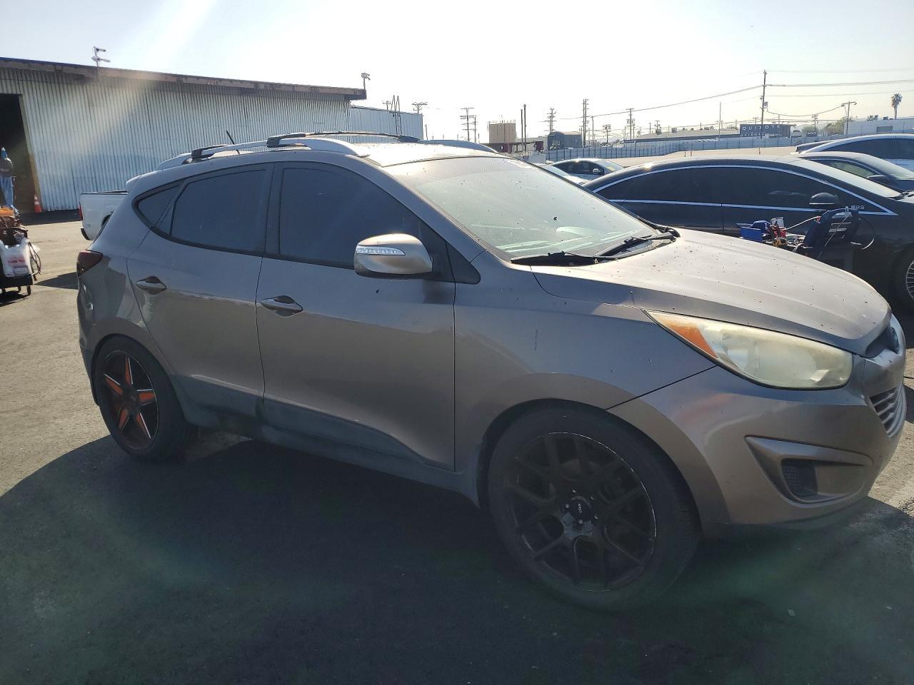 2012 HYUNDAI TUCSON