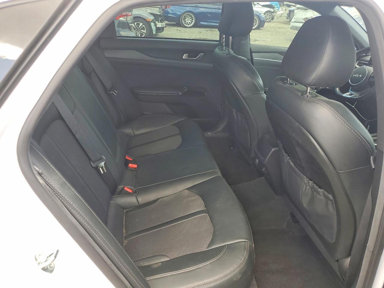 2023 KIA K5