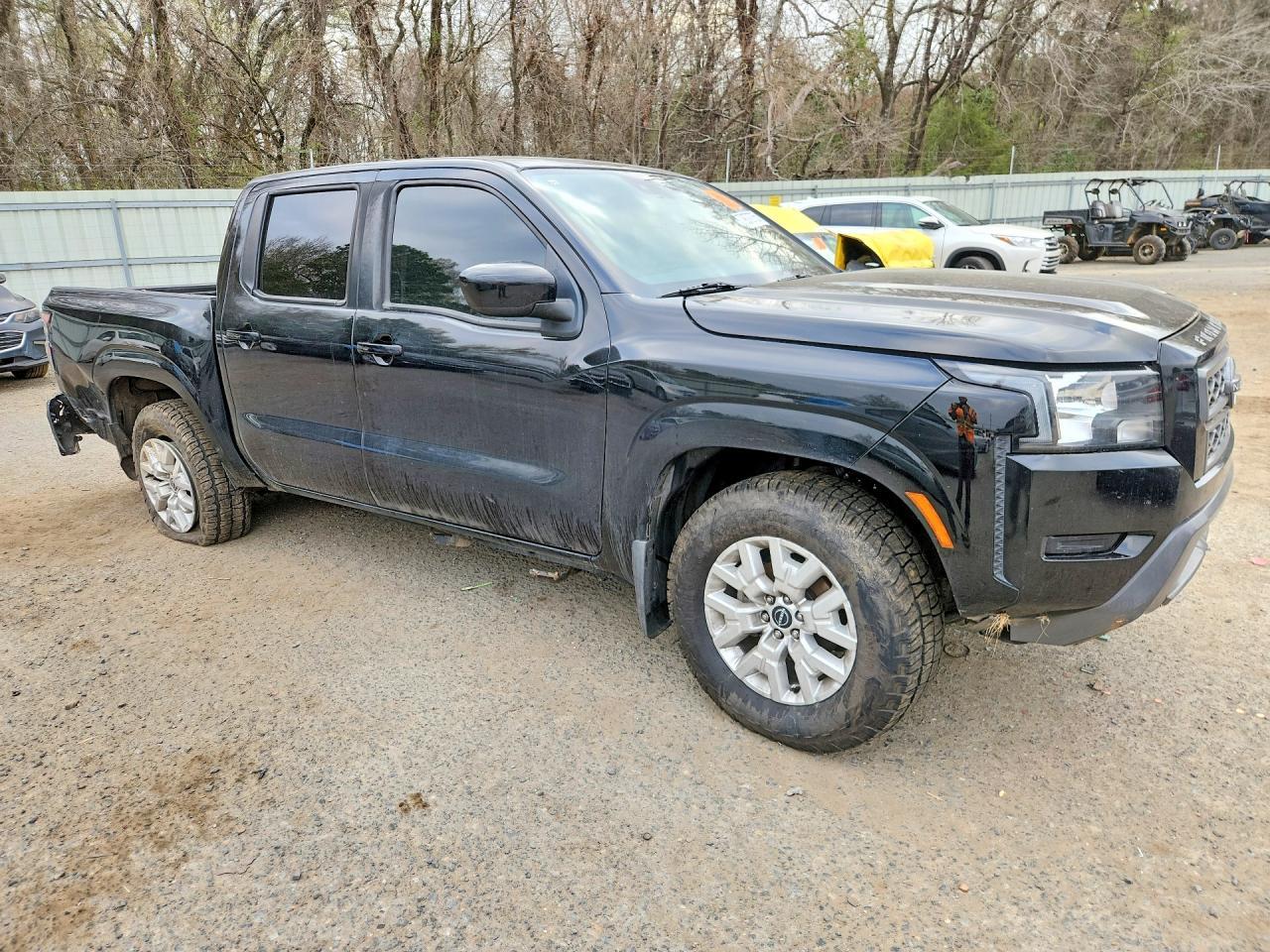 2022 NISSAN Frontier