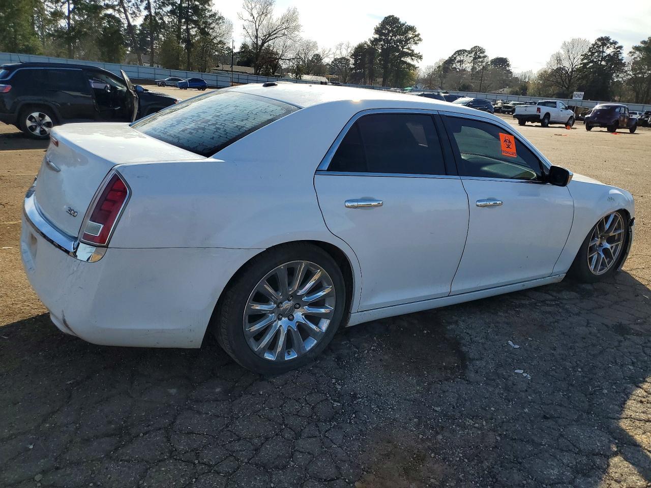 2014 CHRYSLER 300