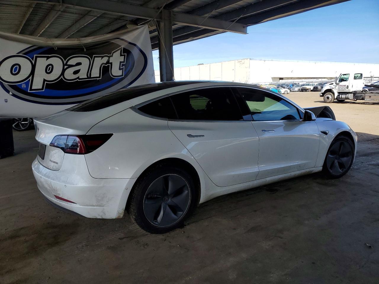 2019 TESLA MODEL 3