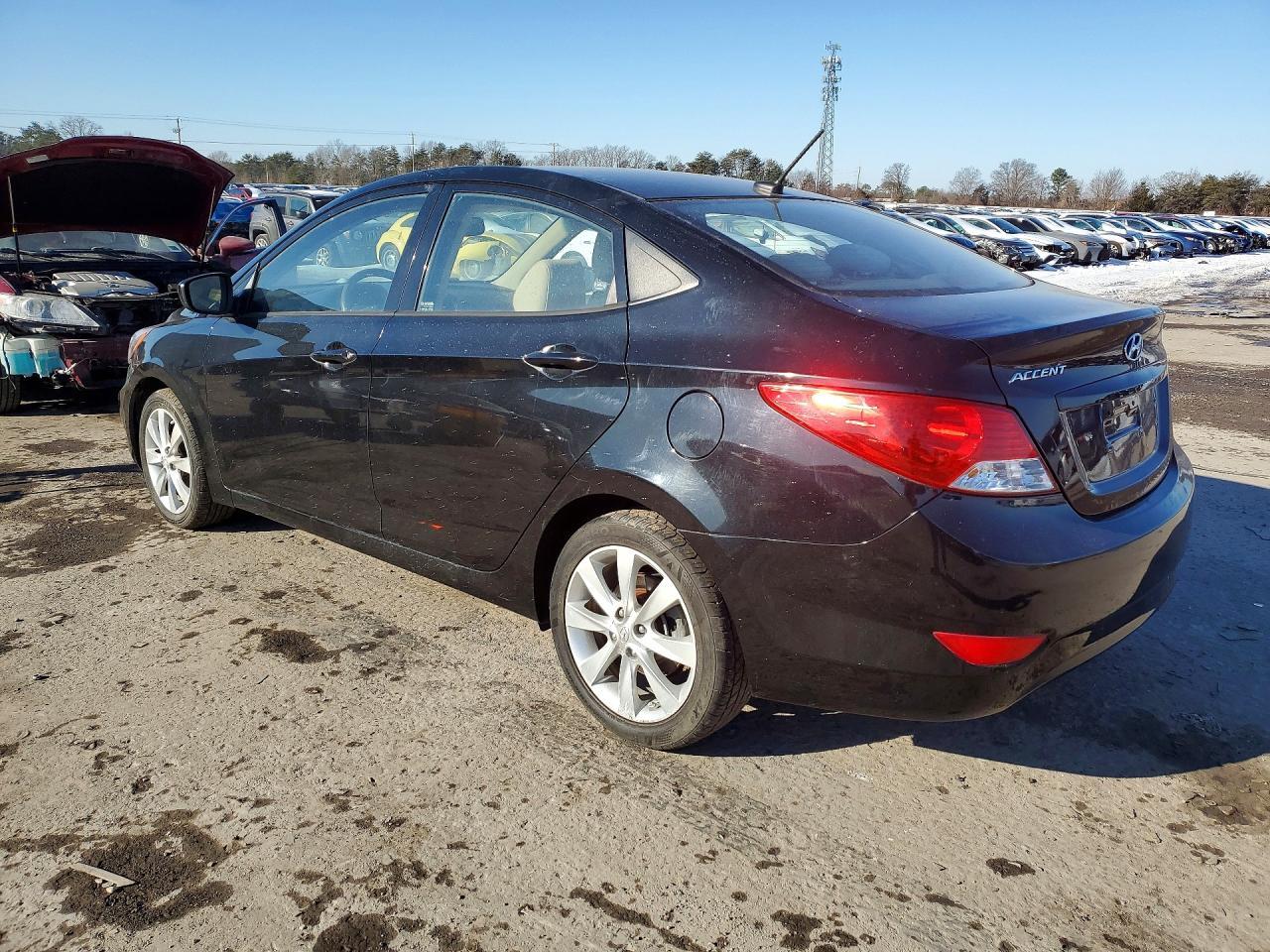2013 HYUNDAI ACCENT