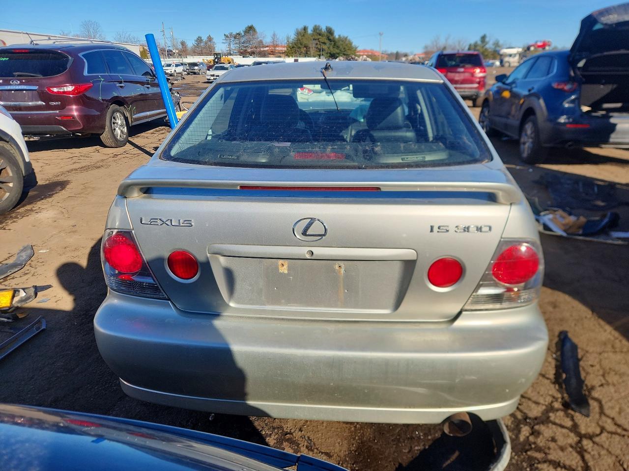 2001 LEXUS IS 300