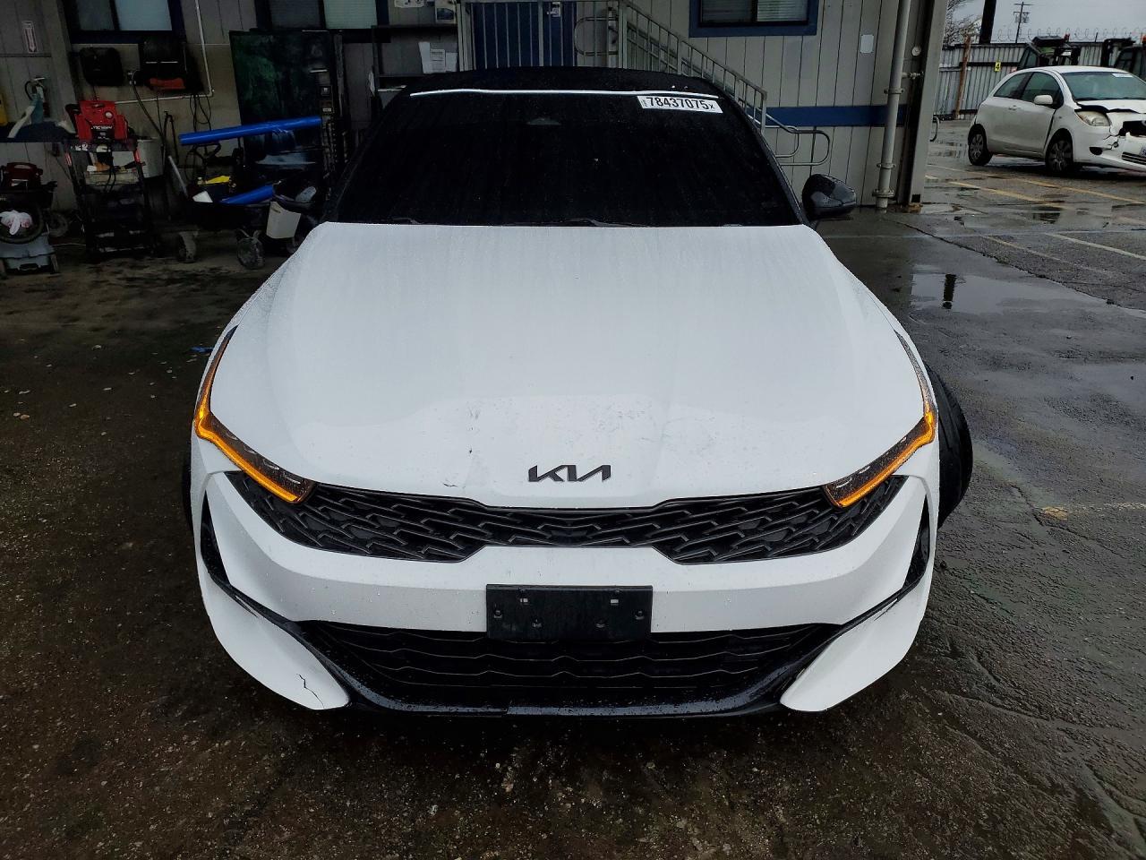 2022 KIA K5