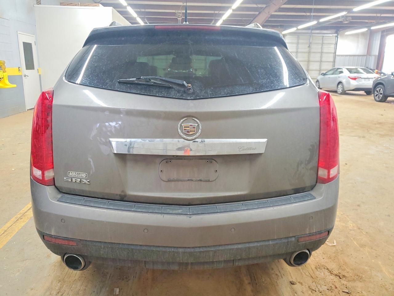 2011 CADILLAC SRX